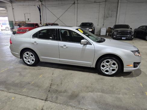 Used 2011 Ford Fusion SE w/ 202A Rapid Spec Order Code FWD image 20