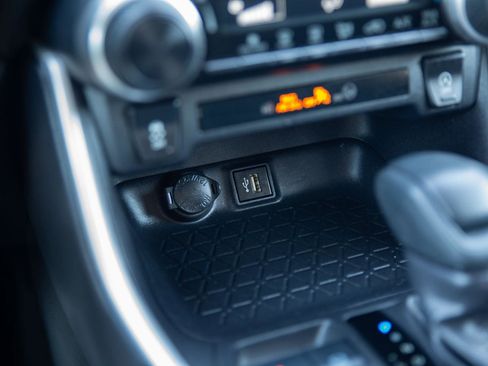 Used 2024 Toyota RAV4 LE image 14