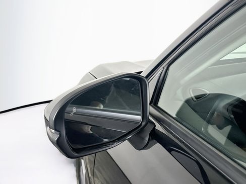 Used 2023 Honda HR-V EX-L image 13