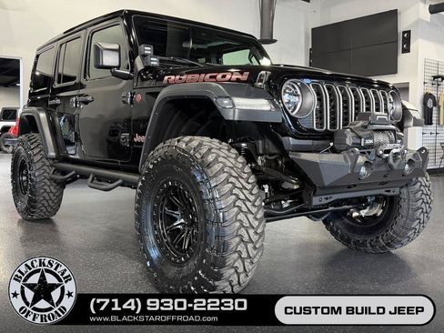 Used 2025 Jeep Wrangler Unlimited Rubicon w/ Convenience Group AWD/4WD image 3