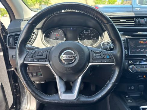 Used 2022 Nissan Rogue Sport SL w/ Premium Package image 23