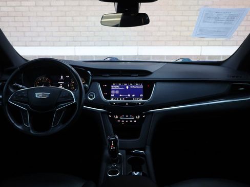 Used 2021 Cadillac XT5 Premium Luxury FWD image 32