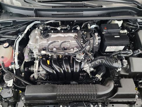 Used 2022 Toyota Corolla LE FWD image 30