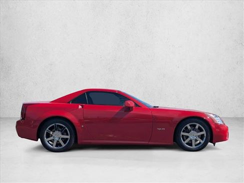 Used 2007 Cadillac XLR image 4
