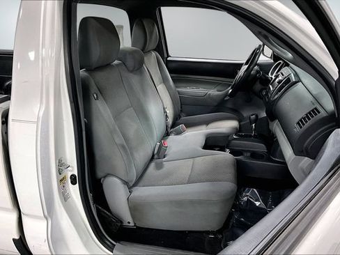 Used 2013 Toyota Tacoma 2WD Regular Cab image 19