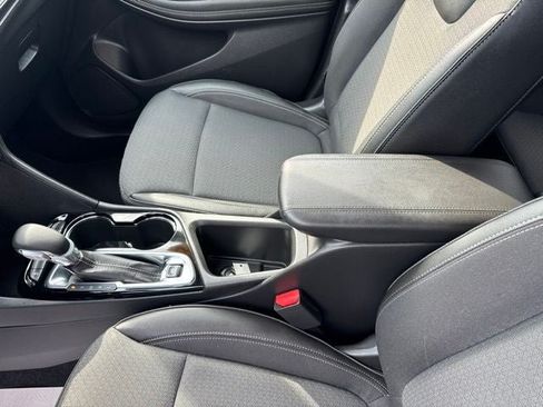 Used 2025 Buick Encore GX Preferred w/ Comfort Package FWD image 16