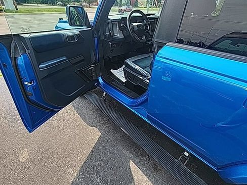 Certified 2024 Ford Bronco Outer Banks AWD/4WD image 13