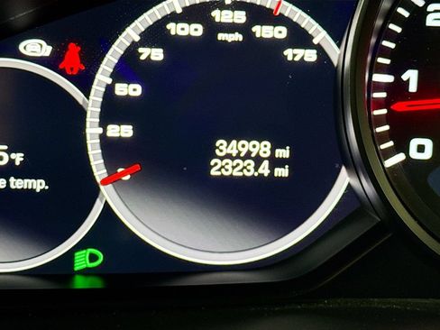 Certified 2023 Porsche Cayenne AWD/4WD image 14