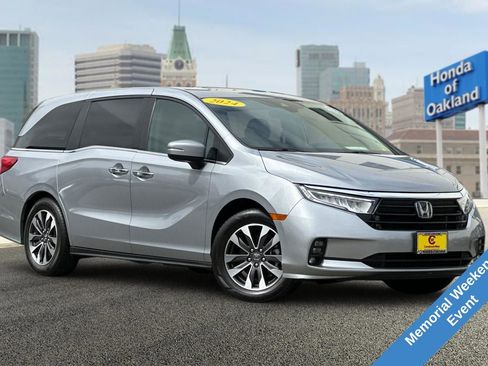 Used 2024 Honda Odyssey EX-L image 3