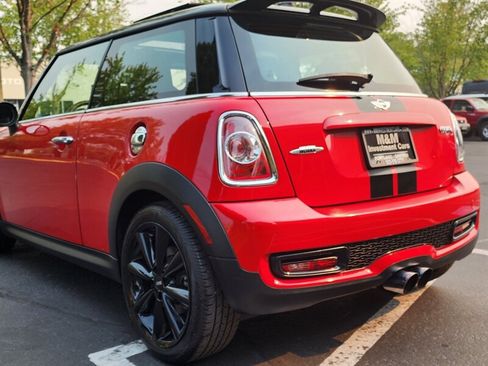 Used 2013 MINI Cooper S w/ Sport Pkg FWD image 9