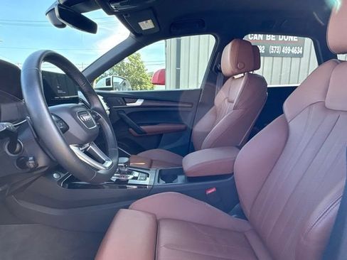 Used 2025 Audi Q5 e Premium AWD/4WD image 12