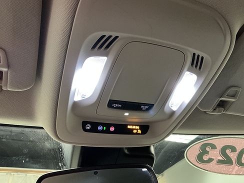 Used 2023 Buick Envision Essence FWD image 22
