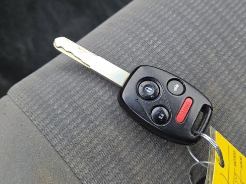 Used 2005 Honda Accord LX image 31