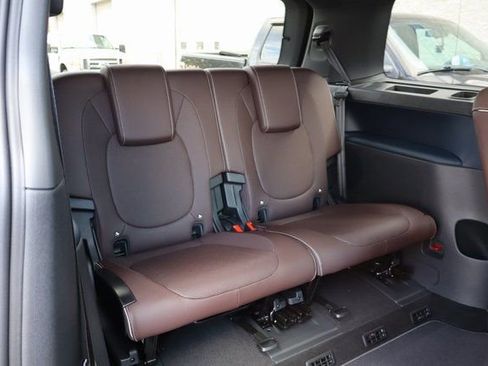 Used 2025 Volkswagen ID. Buzz Pro S Plus image 36