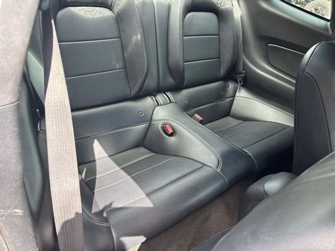 Used 2016 Ford Mustang GT Premium RWD image 39
