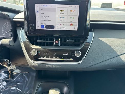 Used 2024 Toyota Corolla LE image 29