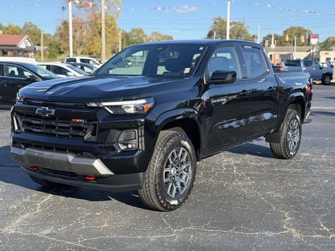 Used 2024 Chevrolet Colorado Z71 w/ Z71 Convenience Package 2 image 6