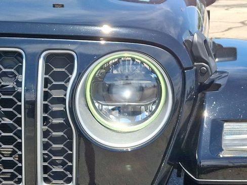 Used 2023 Jeep Wrangler Unlimited Sahara w/ Cold Weather Group AWD/4WD image 11