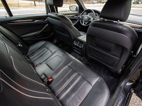 Used 2018 BMW 530i xDrive image 24