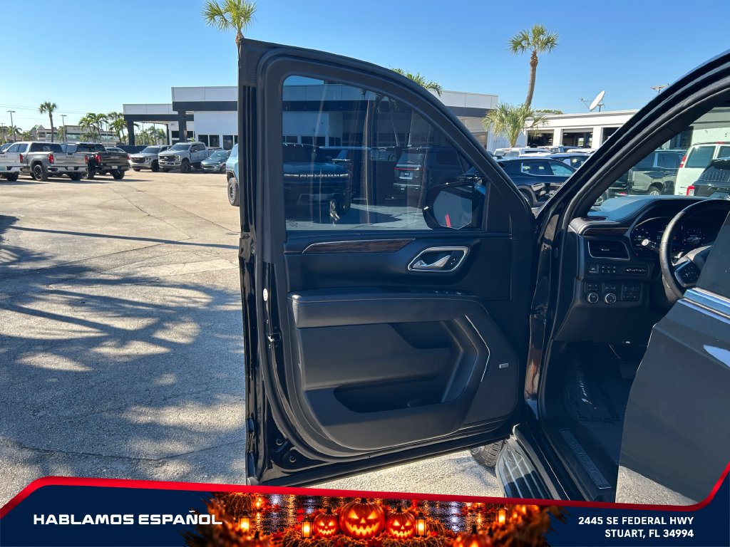 Used 2024 Chevrolet Suburban Premier AWD/4WD image 11