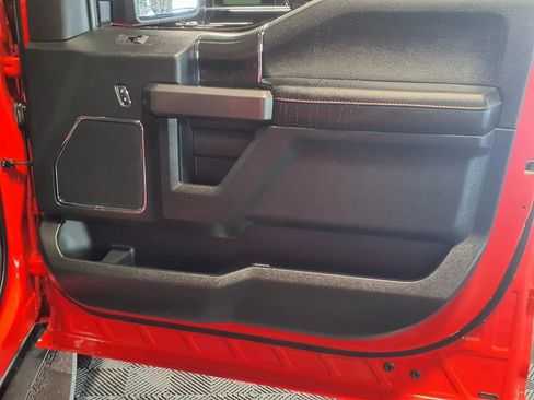 Used 2019 Ford F150 Lariat w/ Equipment Group 502A Luxury AWD/4WD image 10