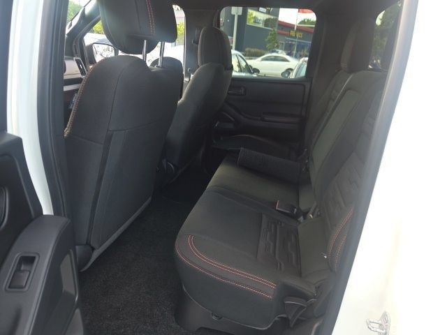 Used 2026 Nissan Frontier PRO-4X AWD/4WD image 19