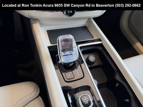 Used 2026 Volvo XC60 T8 Ultra w/ Climate Package PRO AWD/4WD image 25