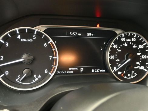 Used 2023 Nissan Rogue S FWD image 17