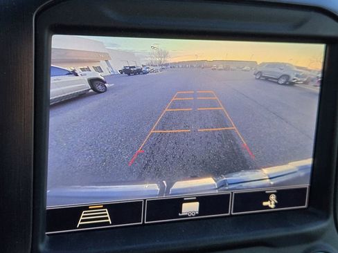 Used 2020 GMC Sierra 1500 AT4 w/ AT4 Preferred Package image 6