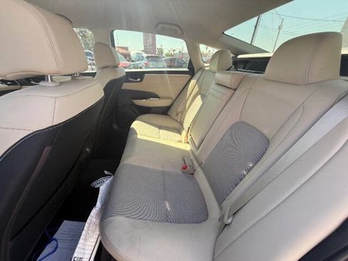 Used 2019 Honda Clarity Plug-In Hybrid image 19