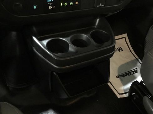 Used 2022 Chevrolet Express 2500 Extended w/ Driver Convenience Package image 26