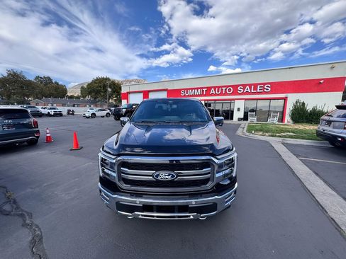 Used 2024 Ford F150 Lariat w/ FX4 Off-Road Package image 9