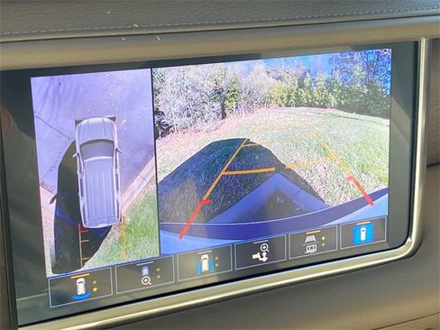 Used 2021 GMC Yukon Denali image 24