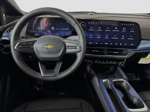 New 2026 Chevrolet Equinox EV LT image 20