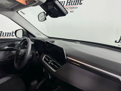 Used 2026 Chevrolet TrailBlazer LT w/ Driver Confidence Package image 29