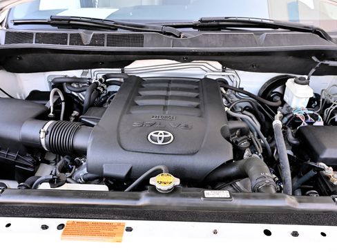 Used 2014 Toyota Sequoia Platinum image 45