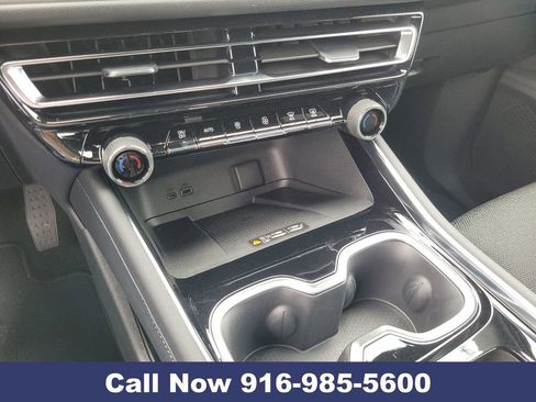 New 2026 Chevrolet Traverse LT image 15