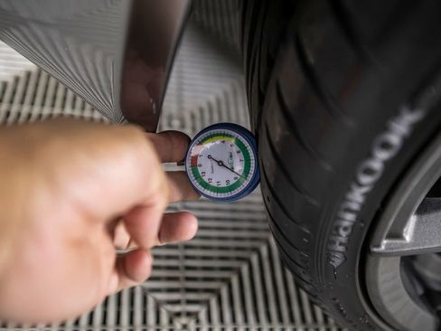 Used 2012 Aston Martin V8 Vantage image 41