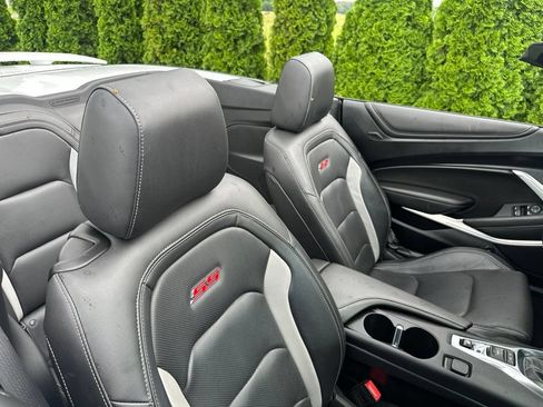 Used 2020 Chevrolet Camaro SS RWD image 23