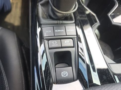 Used 2025 Toyota Camry XSE FWD image 25