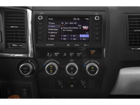 Used 2020 Toyota Sequoia Platinum w/ Preferred Accessory Package AWD/4WD image 10