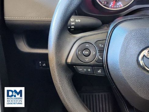 Used 2022 Toyota RAV4 LE image 35