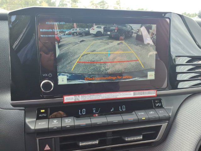 Used 2026 Toyota Camry SE w/ Convenience Package FWD image 20
