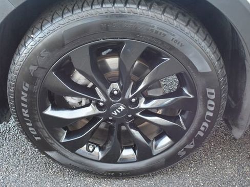 Used 2020 Kia Sorento EX image 52