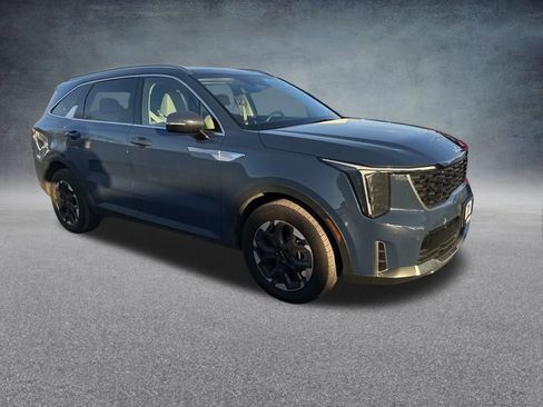 Used 2025 Kia Sorento S w/ Panoramic Sunroof Package image 53