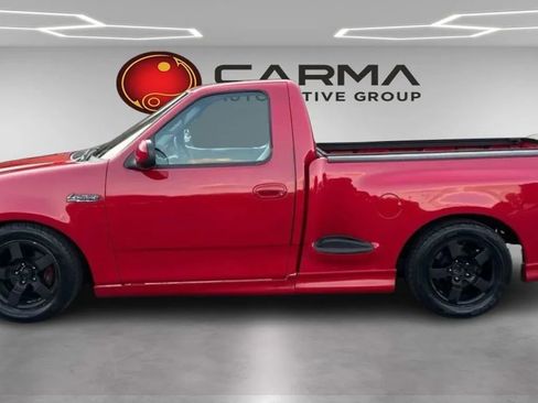 Used 2001 Ford F150 Lightning RWD image 2