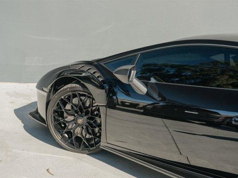 Used 2021 Lamborghini Huracan STO image 52