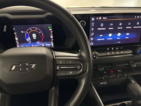 Used 2023 Chevrolet Colorado Trail Boss w/ Technology Package image 54