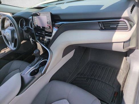 Used 2022 Toyota Camry LE FWD image 20