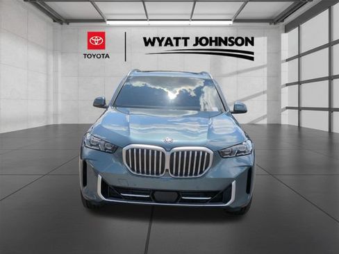 Used 2025 BMW X5 xDrive50e AWD/4WD image 5